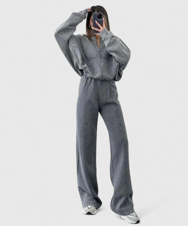 Enhanced Product Title: Olyverrah | Cozy Sweater and Pants Set for Ultimate Comfort | Stylish Loungewear Outfit 

This optimized title includes keywords that potential customers might search for, while also highlighting the comfort and style of the produc