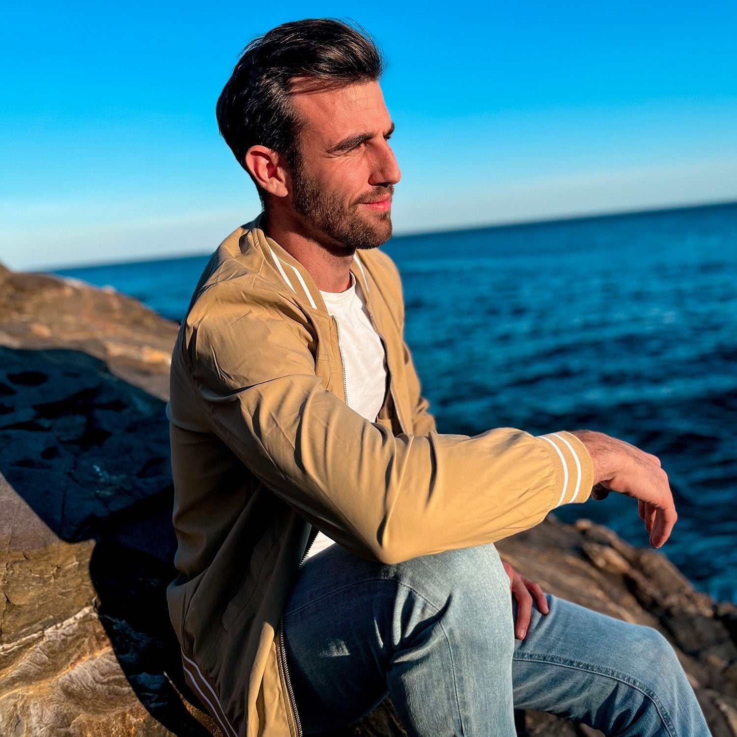 Men's Lightweight Casual Bomber Jacket with Multi-Pockets – Durable Windbreaker for Outdoor Activities