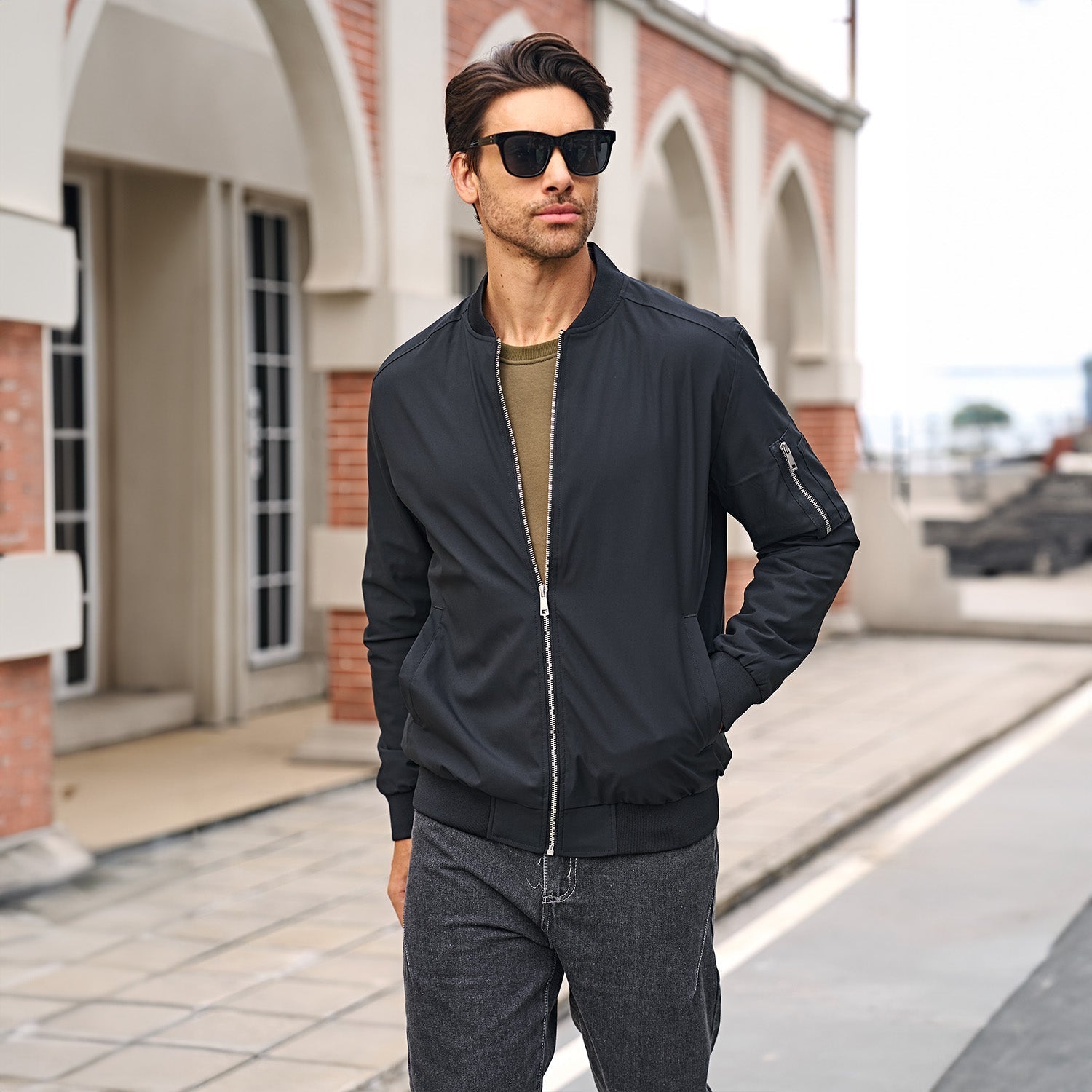 Men's Lightweight Windproof Bomber Jacket with Multi-Pockets – Casual Spring/Fall Outerwear for Men